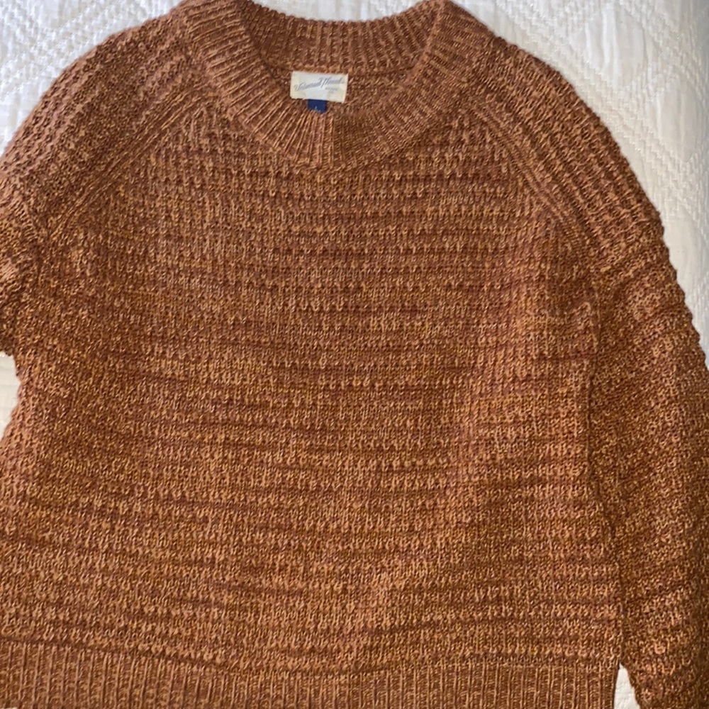 Universal thread women’s sweater